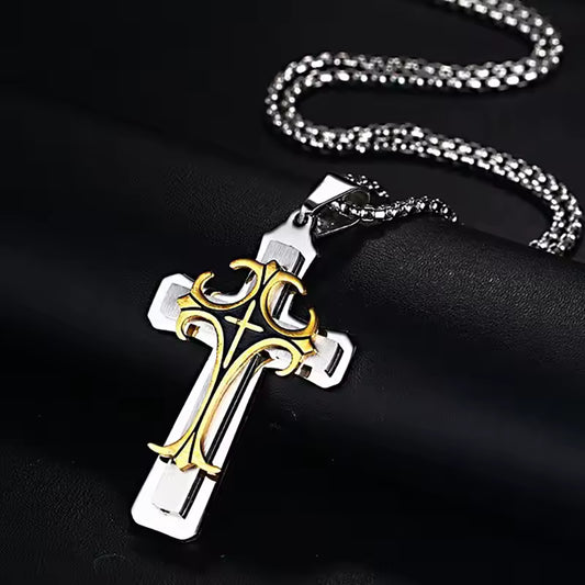 Pague 1 Y LLEVE 2: Cadena de plata con crucifijo en detalles de oro laminado de 18K