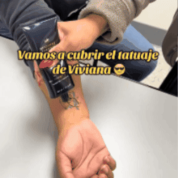 Perfeccionador Corporal a prueba de agua y sudor - Se ajusta a tu tono de piel cubriendo manchas, cicatrices, tatuajes✨HOY 50%DCTO